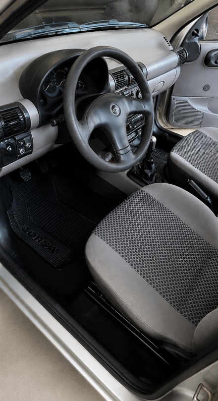Higienização interna do carro depois